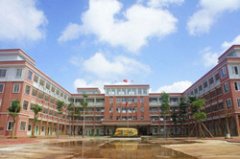 信阳卫生学校